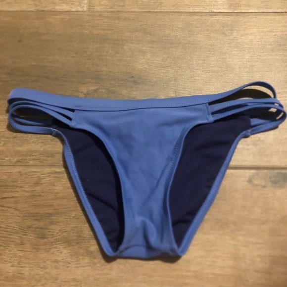 Roxy Surf Bottoms - Picture 1 of 3